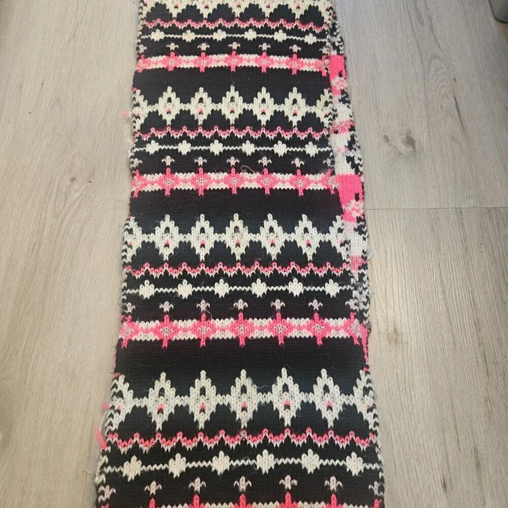 Girls Children’s Place Reversible Infinity Scarf Pink Black Knit